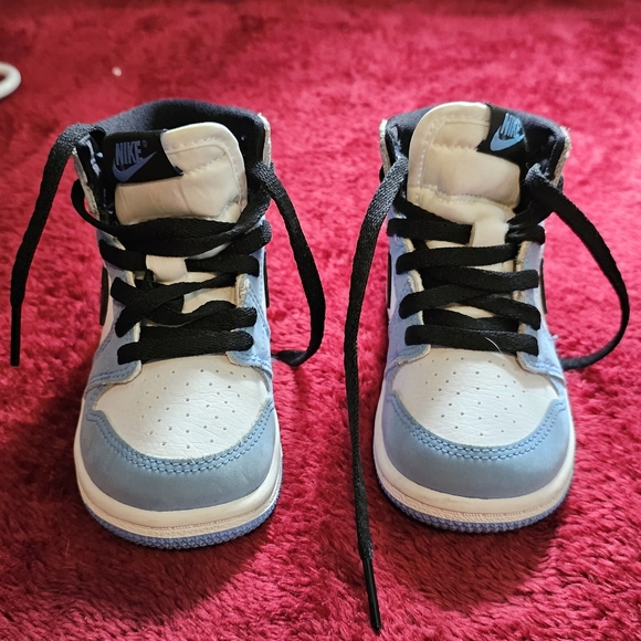 Nike Toddler Air Jordan 1 Retro High OG TD "Univeristy Blue" - Picture 1 of 7
